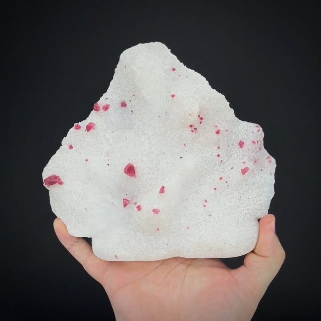 Spinel on Marble (large display plate)