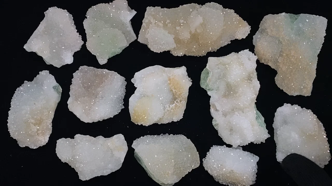 クリスタルクラスター Amazon.co.jp: 天然水晶 黒水晶 茶色水晶 天然石水晶クラスター