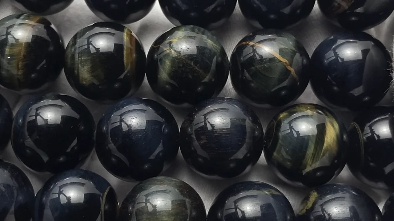 天然色グリーンタイガーアイ ラウンド16mm 半連/1連｜天然石ビーズの卸