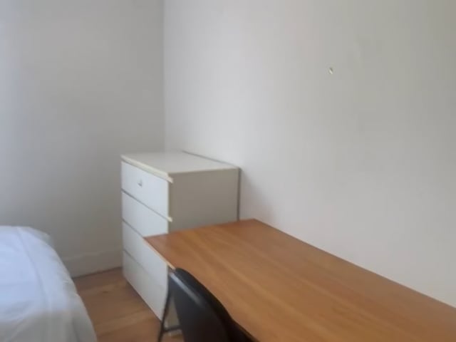 Double room to rent near Stratford Main Photo