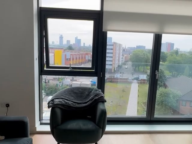 Beautiful Room In a Brand New Apartment Salford  Main Photo