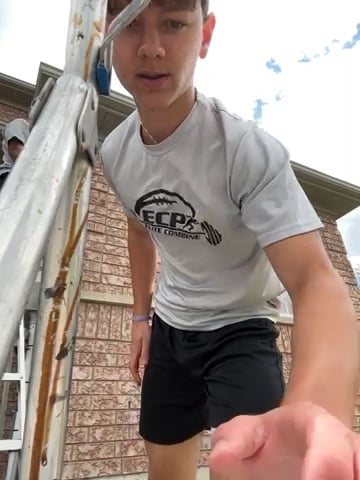 Watch anthony calabria's Vertical Jump: Pending