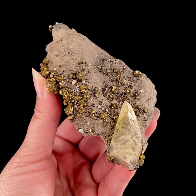 Calcite with Chalcopyrite (classic material)