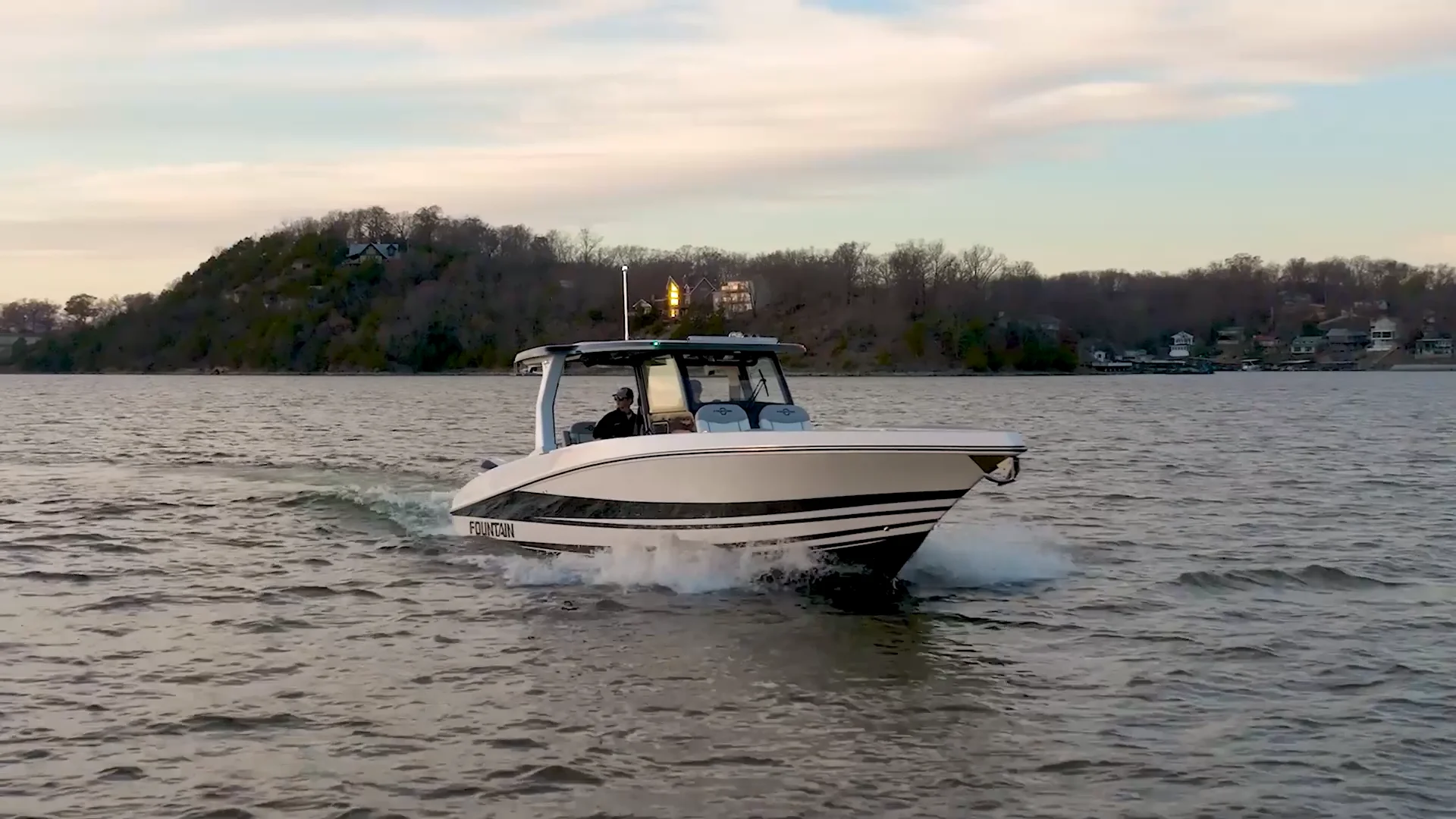 38SCX - Fountain Powerboats