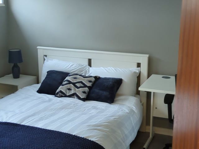Double Room available in Central Birmingham  Main Photo