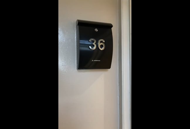 Great flat in top location ! Main Photo