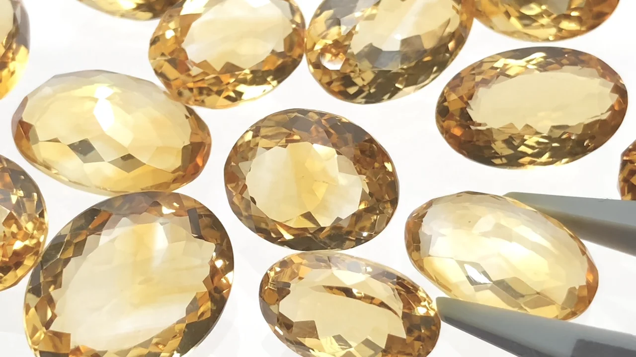 動画】宝石質シトリンAAA オーバル ファセットカット サイズミックス 3
