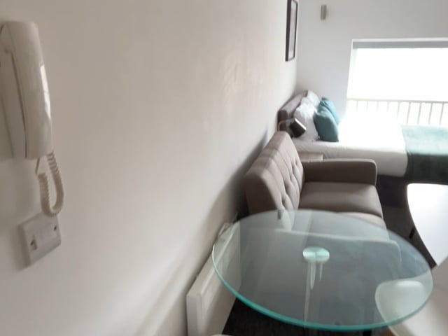 Flat 8, The Square,  Apartment For Rent in Retford Main Photo