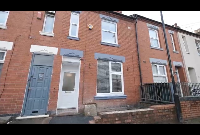 2 Double Ensuite Rooms - Earlsdon House Share Main Photo