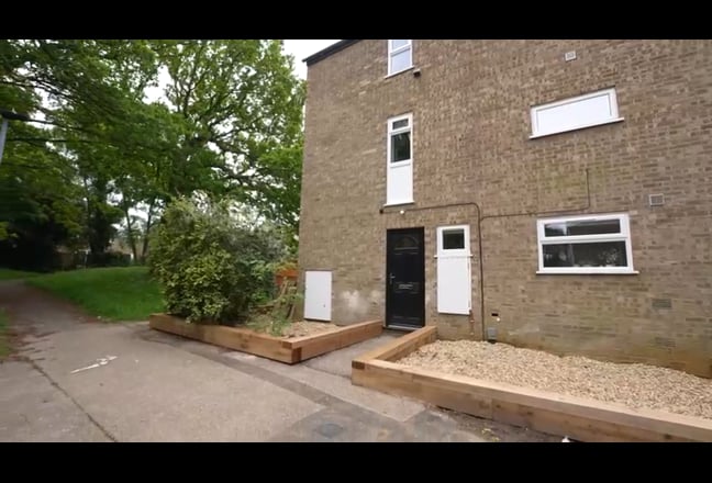 Video 1: Room 4