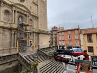 Olot | Col·locada l'escultura de Sant Esteve