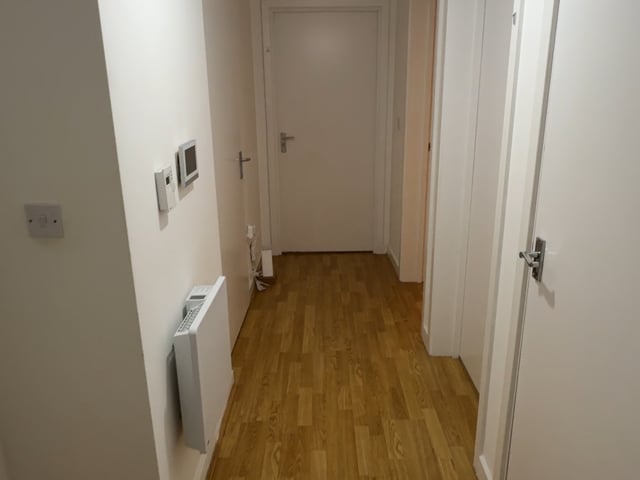 Room For Let - Short Walk to DLR/ Bills Included  Main Photo