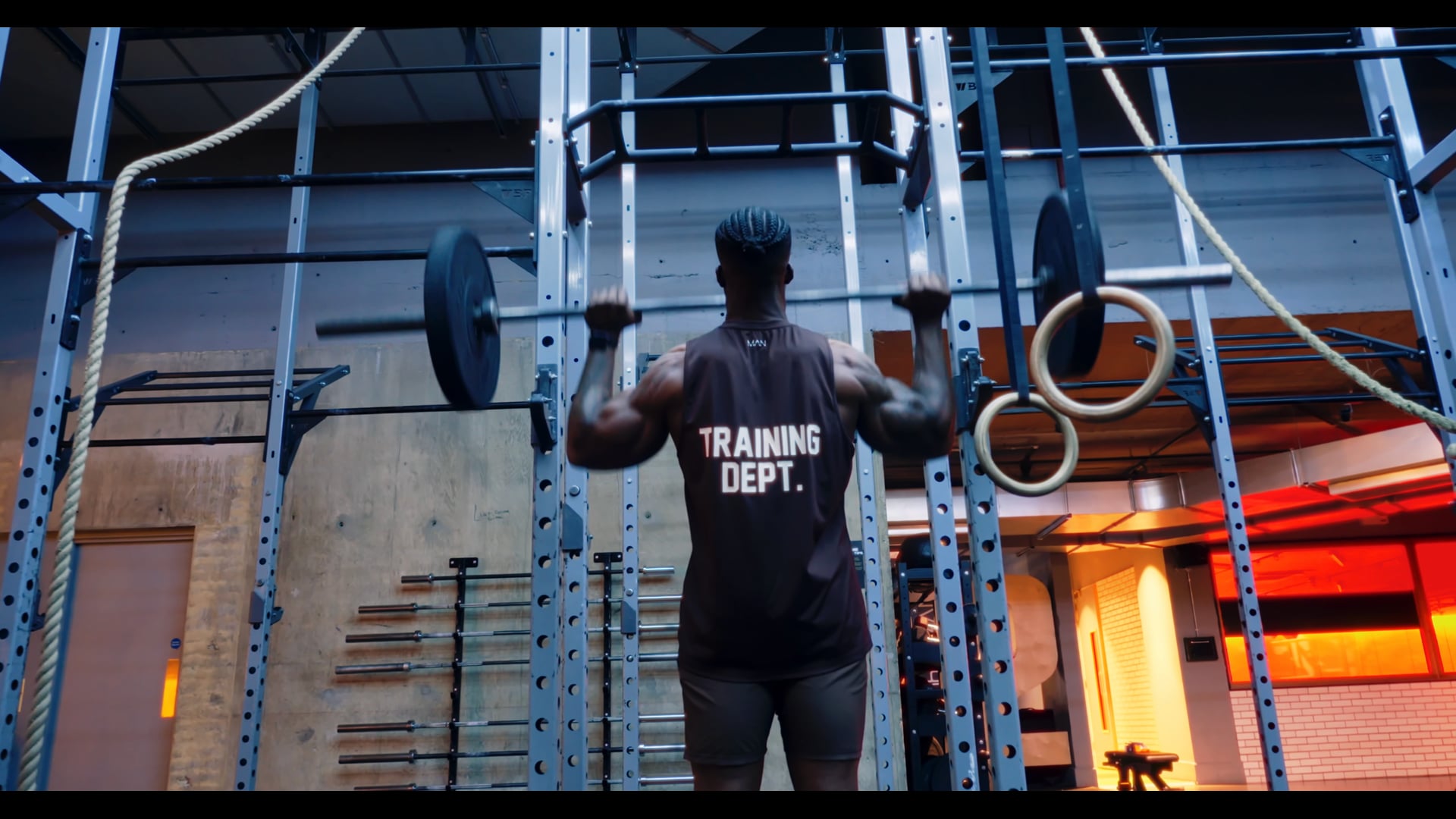 BOOHOOMAN X LINK UP TV