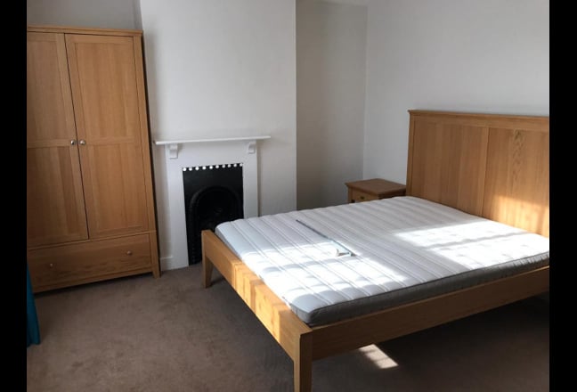 Video 1: Large double room - £650pcm