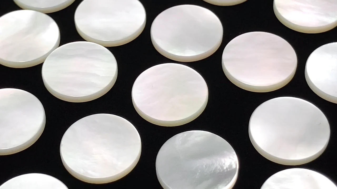 高品質ホワイトシェル(白蝶貝)AAA 穴なしコイン12×12mm 5枚｜天然石