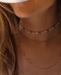 halskette-daisy-newin-choker-modelvideo