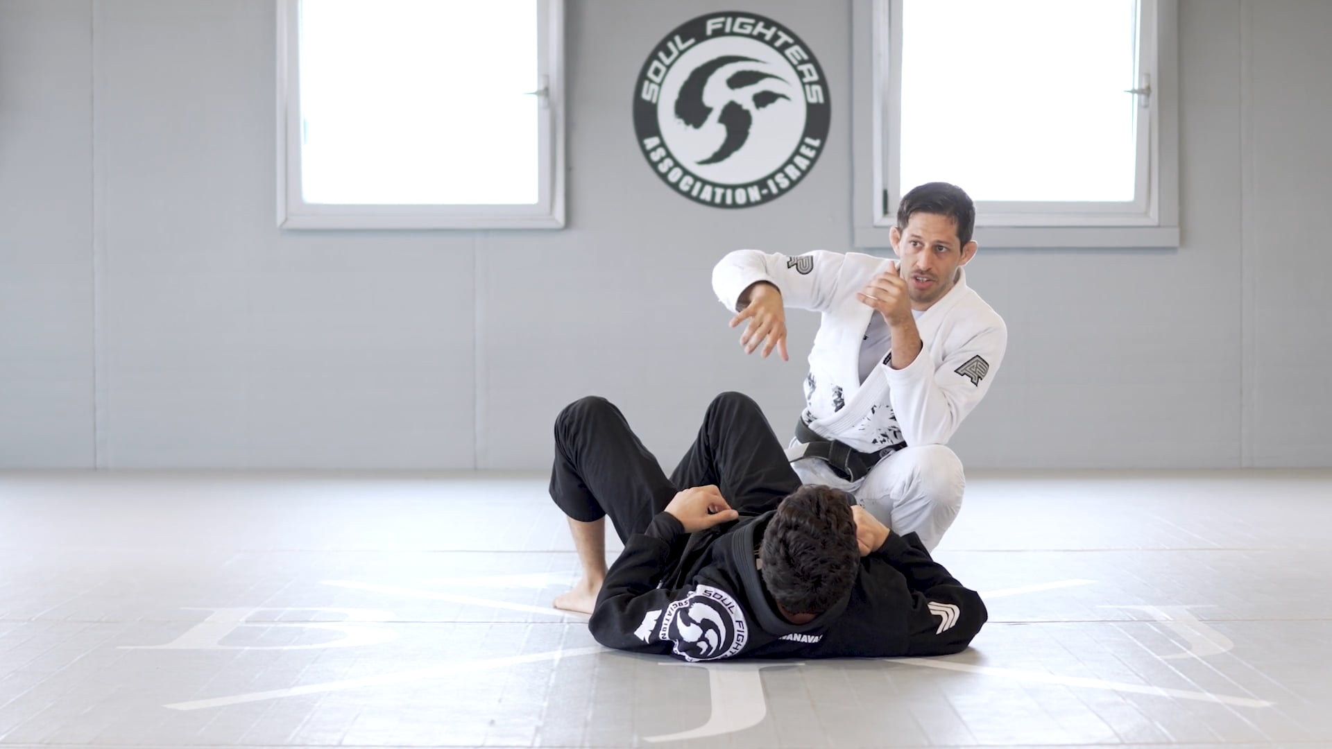 Warm up- Options for passing the knee shield