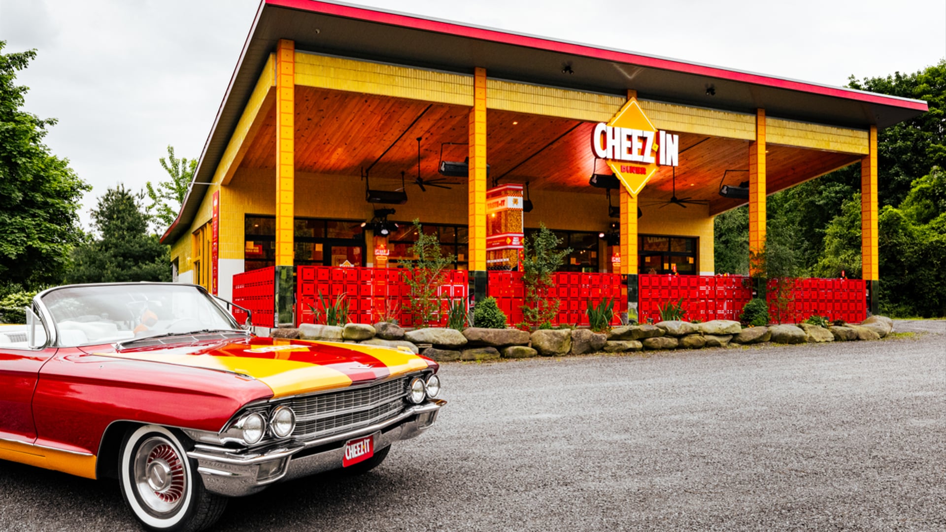 CHEEZ-IN DINER