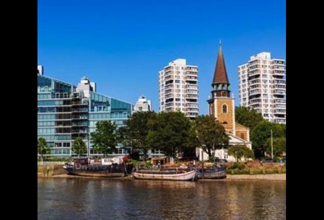 Ensuite  Next to the River  Battersea Main Photo