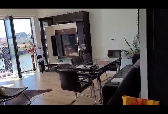 Specious Lux room, gym, pool, cleaner Main Photo