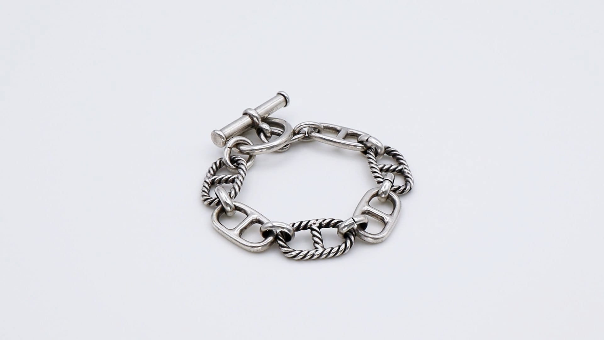 GUCCI Vintage Sterling Silver Anchor Chain Link Bracelet For GUCCI Vintage Sterling Silver Anchor Chain Link Bracelet For