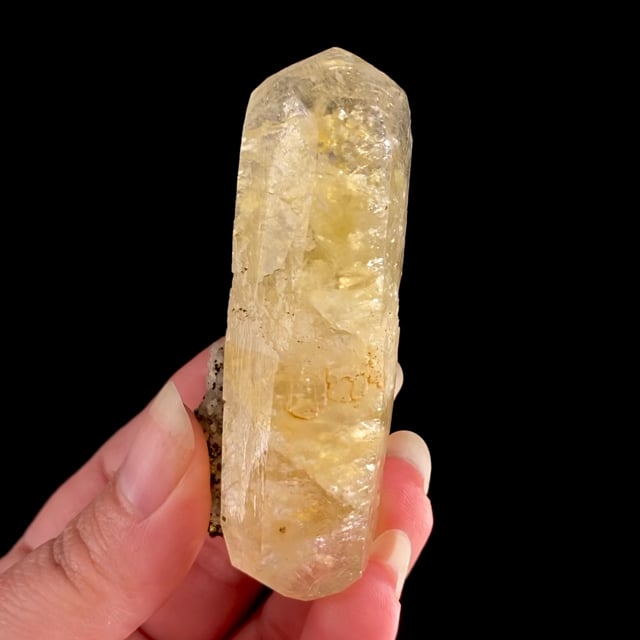 Calcite (doubly-terminated crystal)