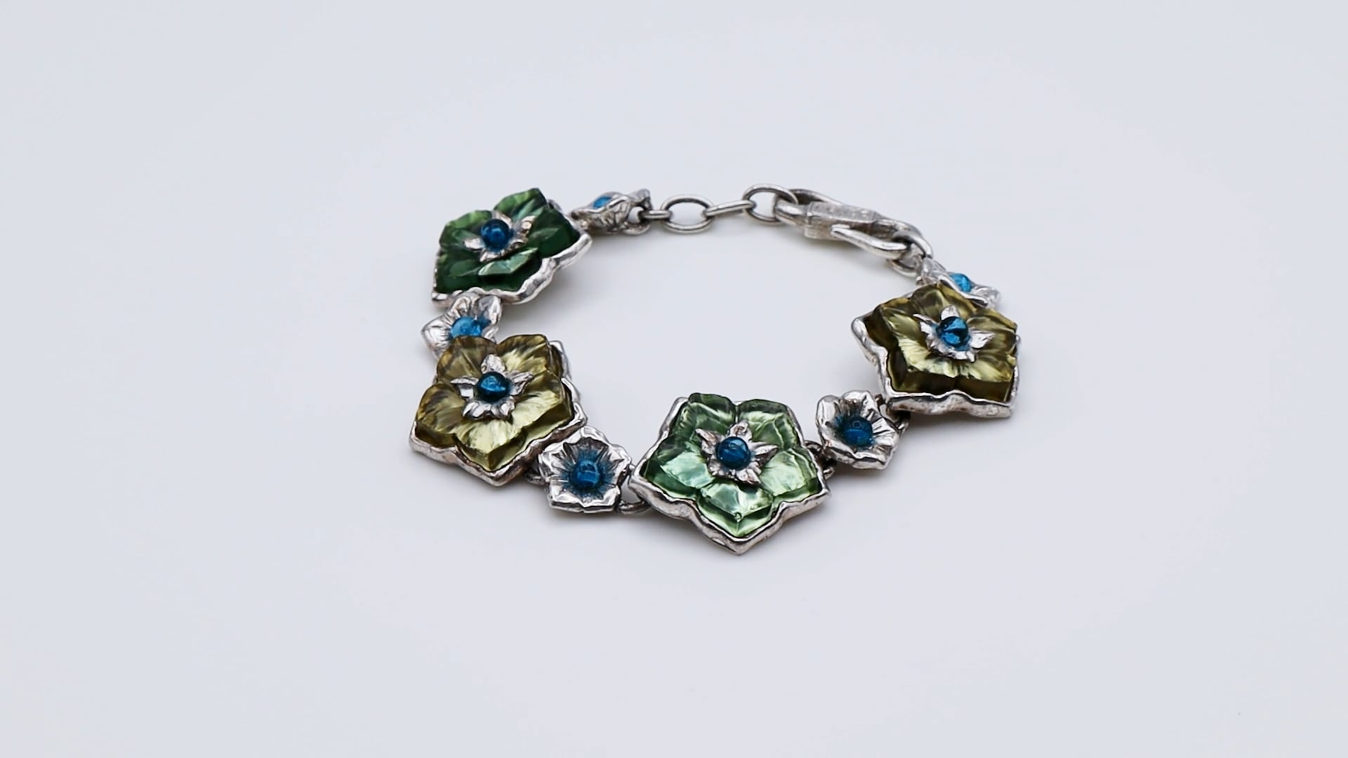 KENZO Vintage Silver Tone Resin Flower Bracelet For Sale at 1stDibs