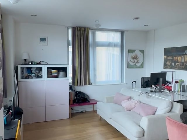 E14 - fully furnished 2b2b in Limehouse Main Photo