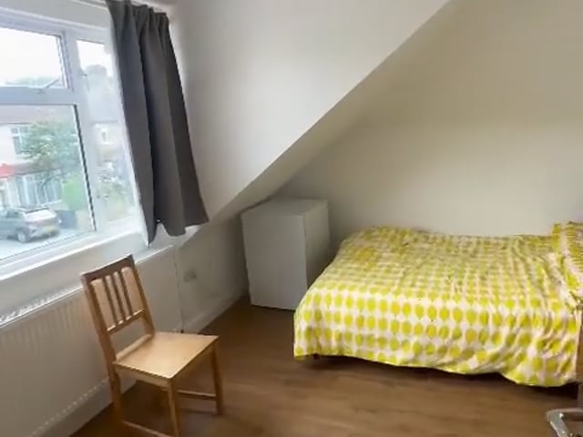 Beautiful Newly Refurbished Rooms for Rent in Wemb Main Photo
