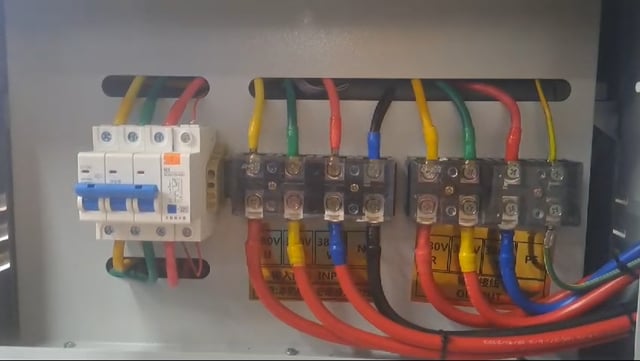 Wiring Method for AG-VOLTAGE/40KVA 3-Phase 380V A Fully-Automatic Voltage Regulator (AVR)