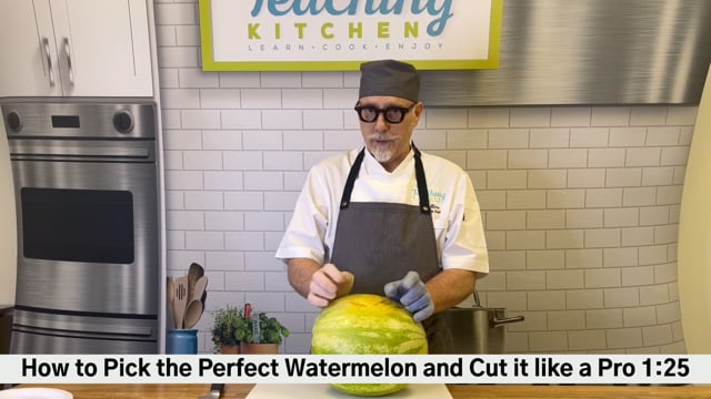 How to Pick the Perfect Watermelon and Cut it like a Pro