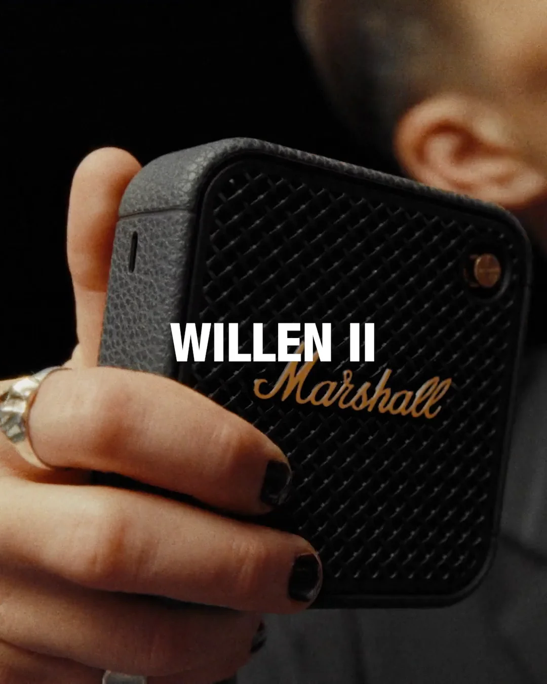 Small, lightweight portable speaker with 17+ hours playtime