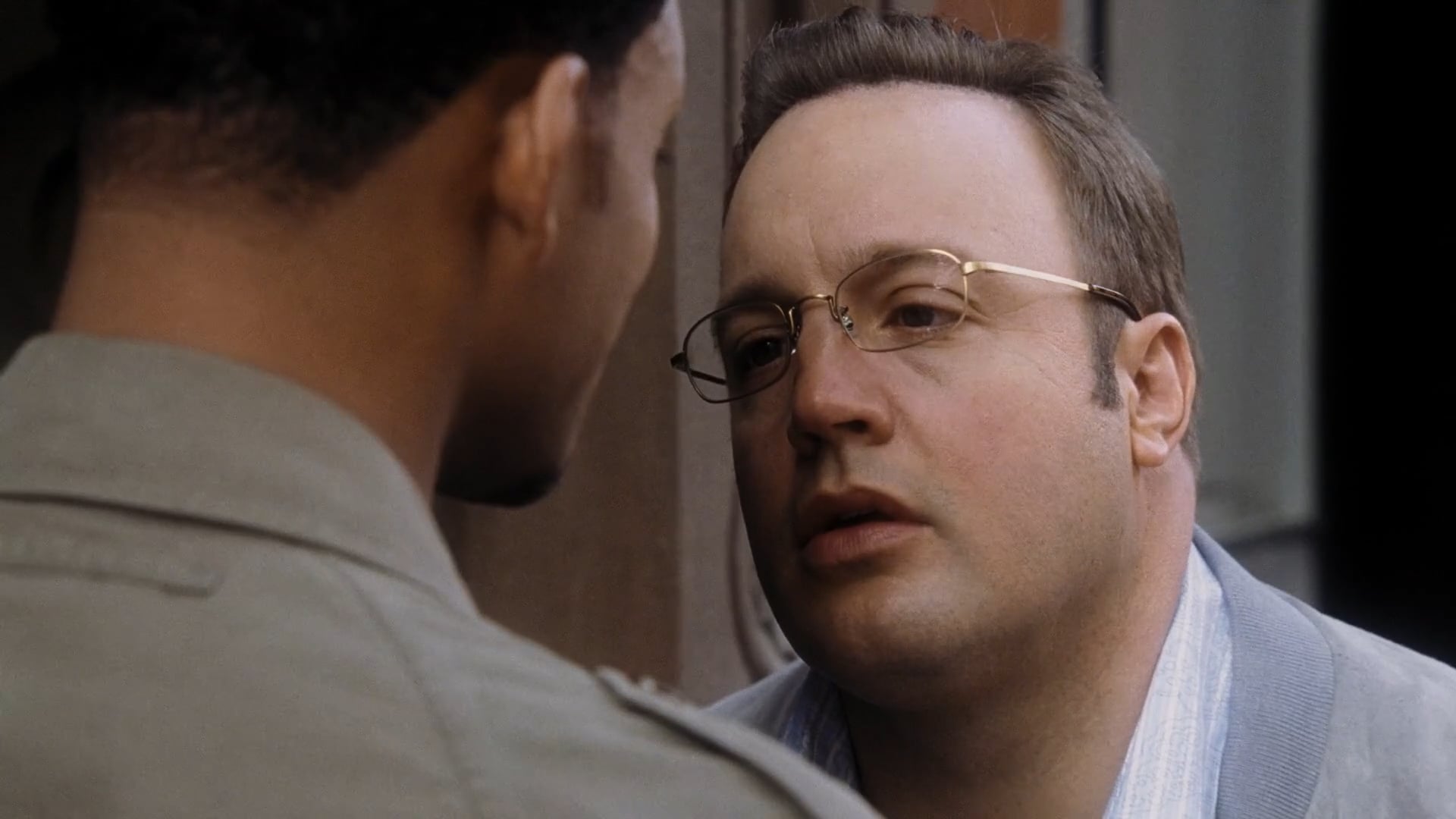 FXX Movie Premiere Hitch "Kiss"