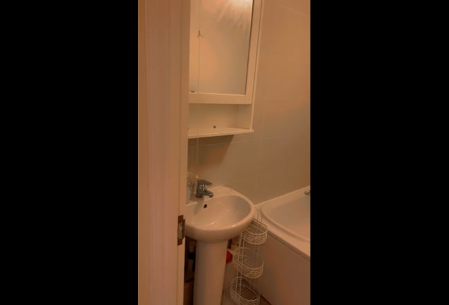 Beautiful double room in Greenwich  Main Photo