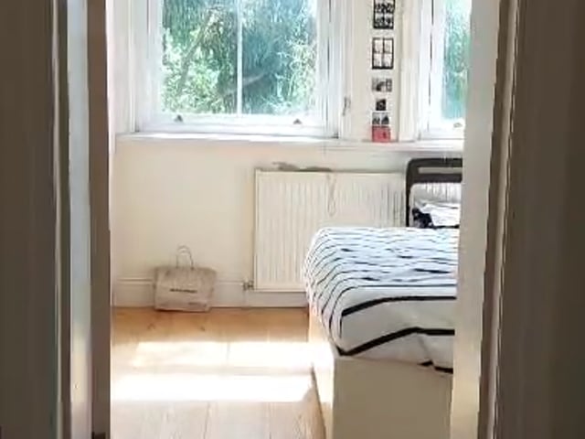 Double bedroom available in Fulham  Main Photo