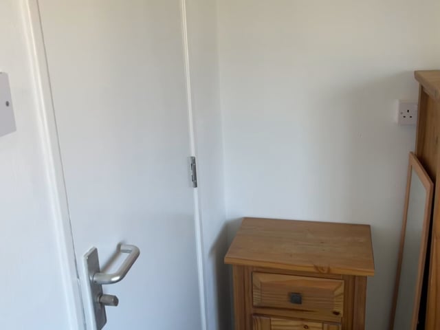 Double room  in shared house Main Photo
