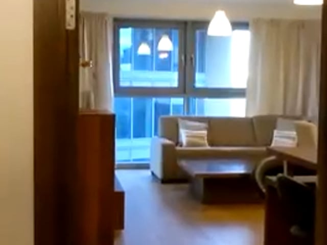 🏡 Wow! Stunning modern 2 bed riverside apartment! Main Photo