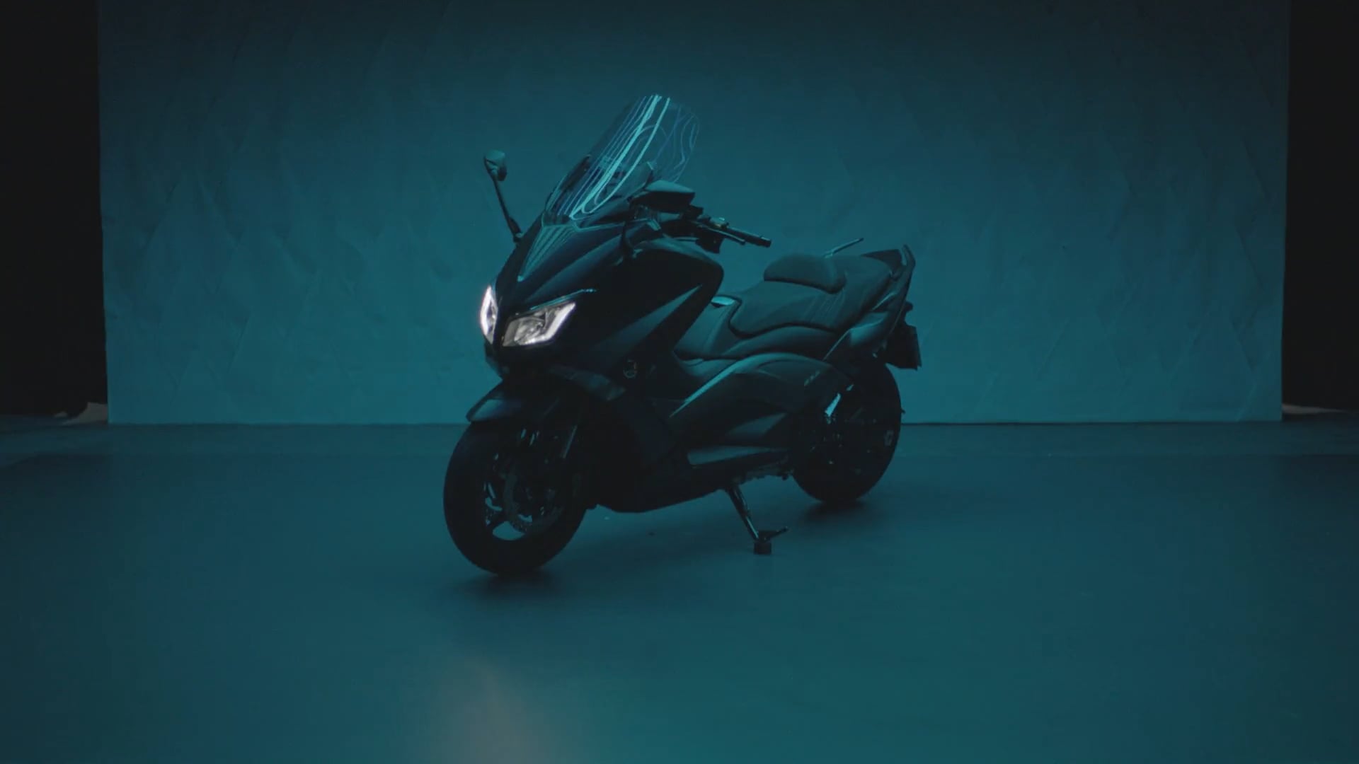 YAMAHA