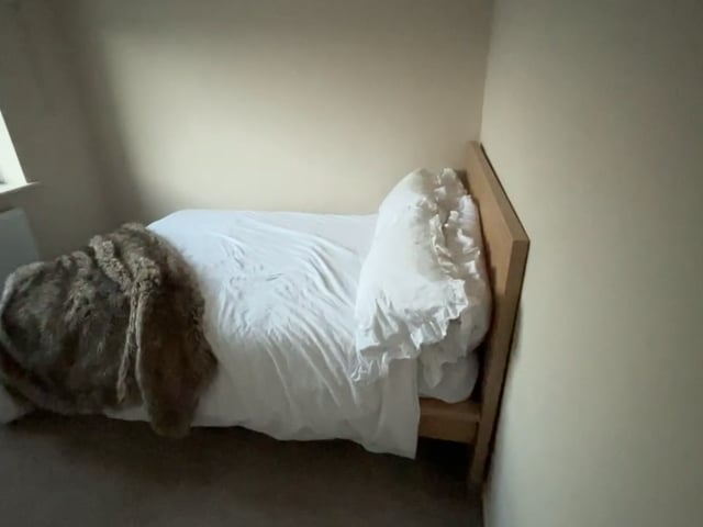 Room for rent 10 mins from Notts Main Photo