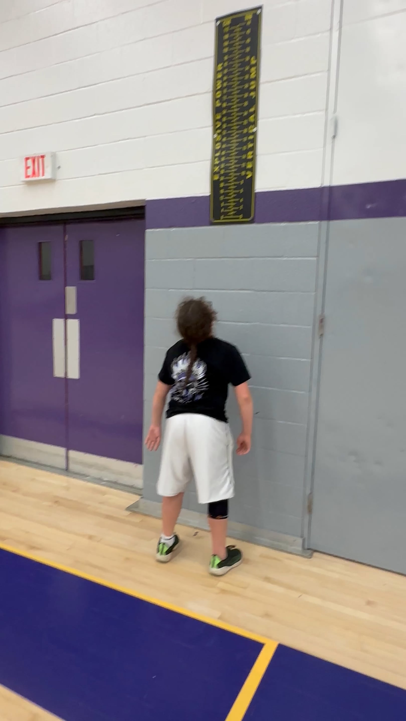 Watch dawson brant's Vertical Jump: 10.69 inches