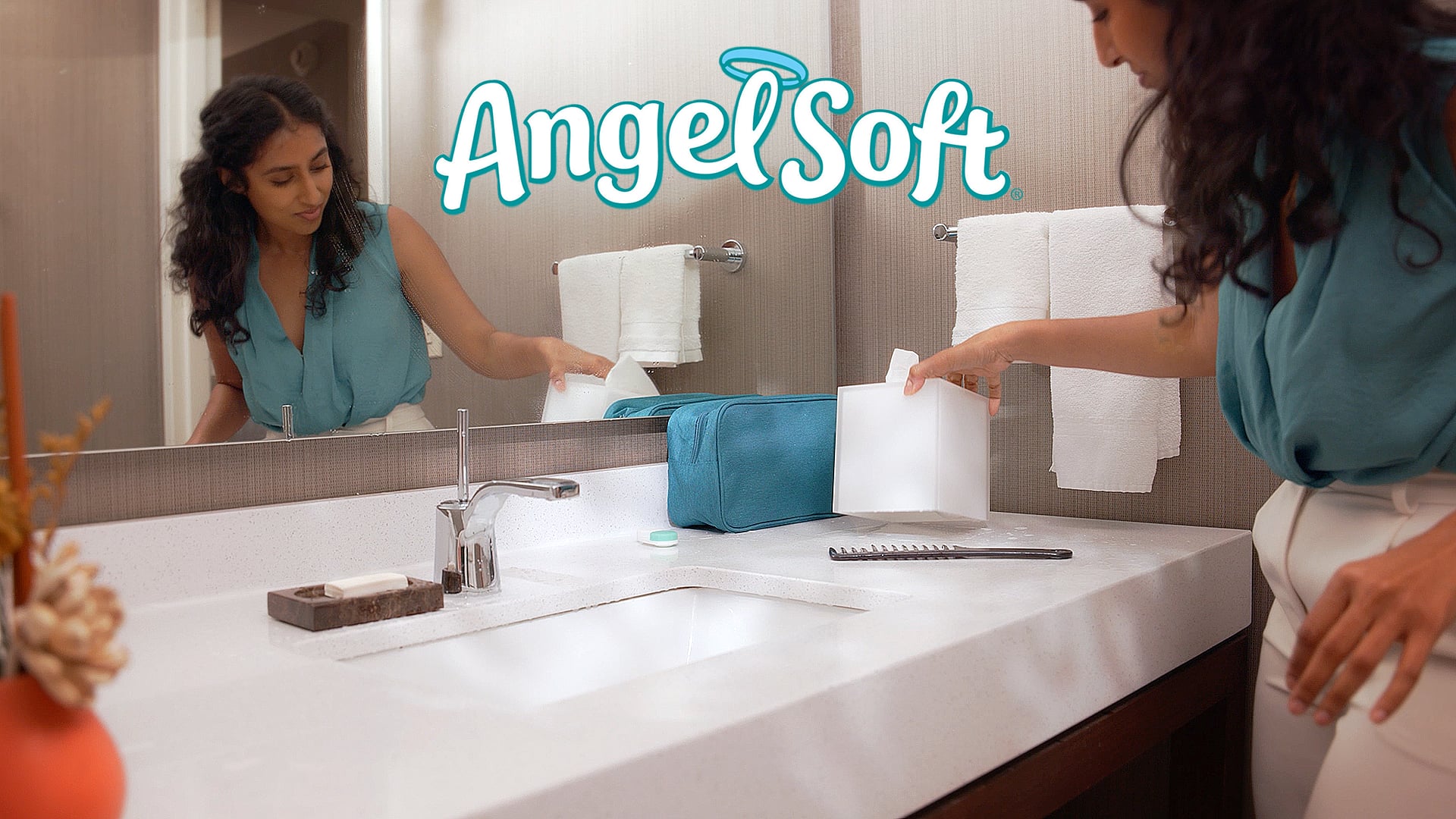 Angel Soft Professional Series® PolyFlex® Facial Tissue Commercial