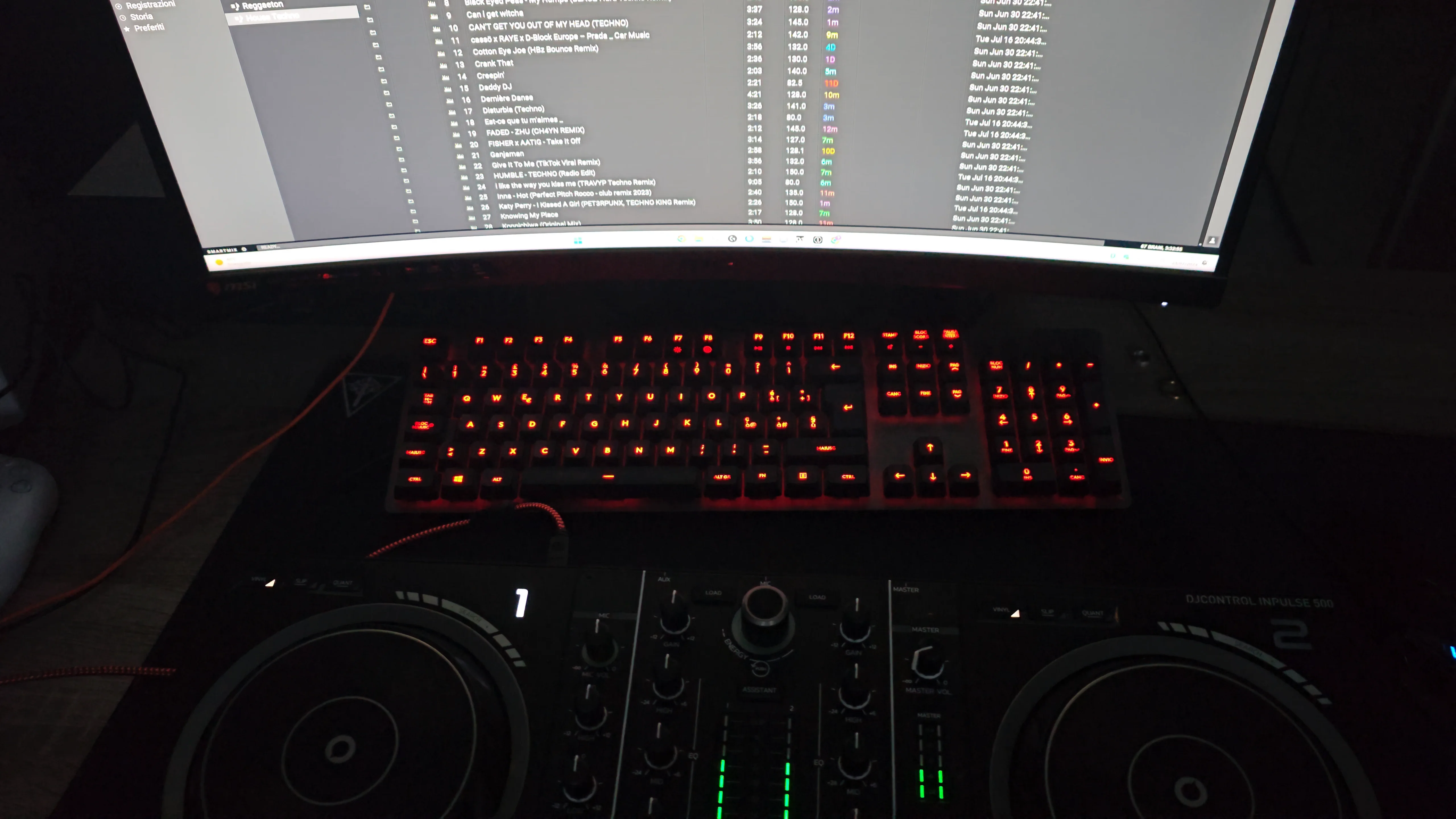 Techno on Vimeo