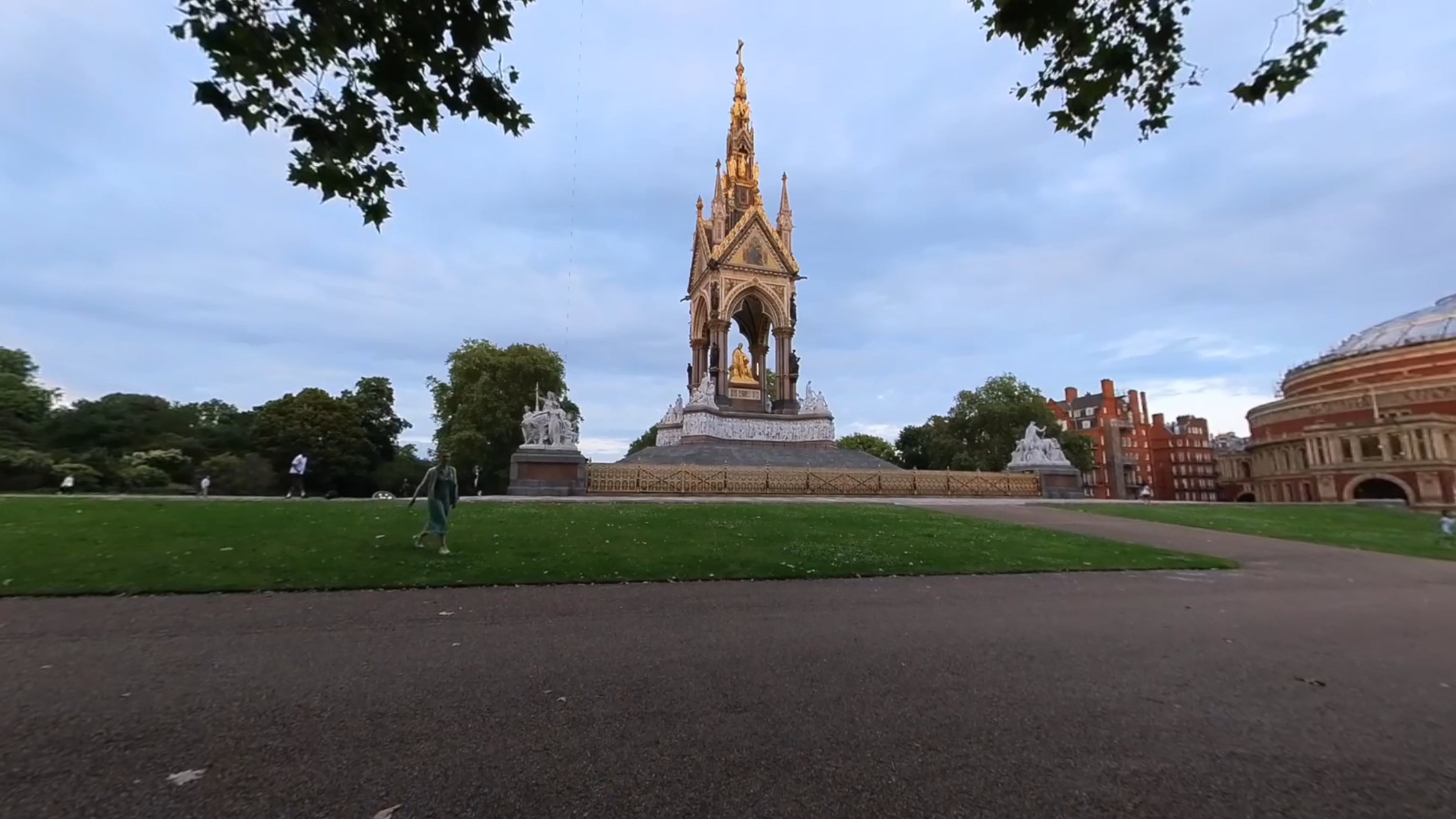 Hide Park Monument - Sample