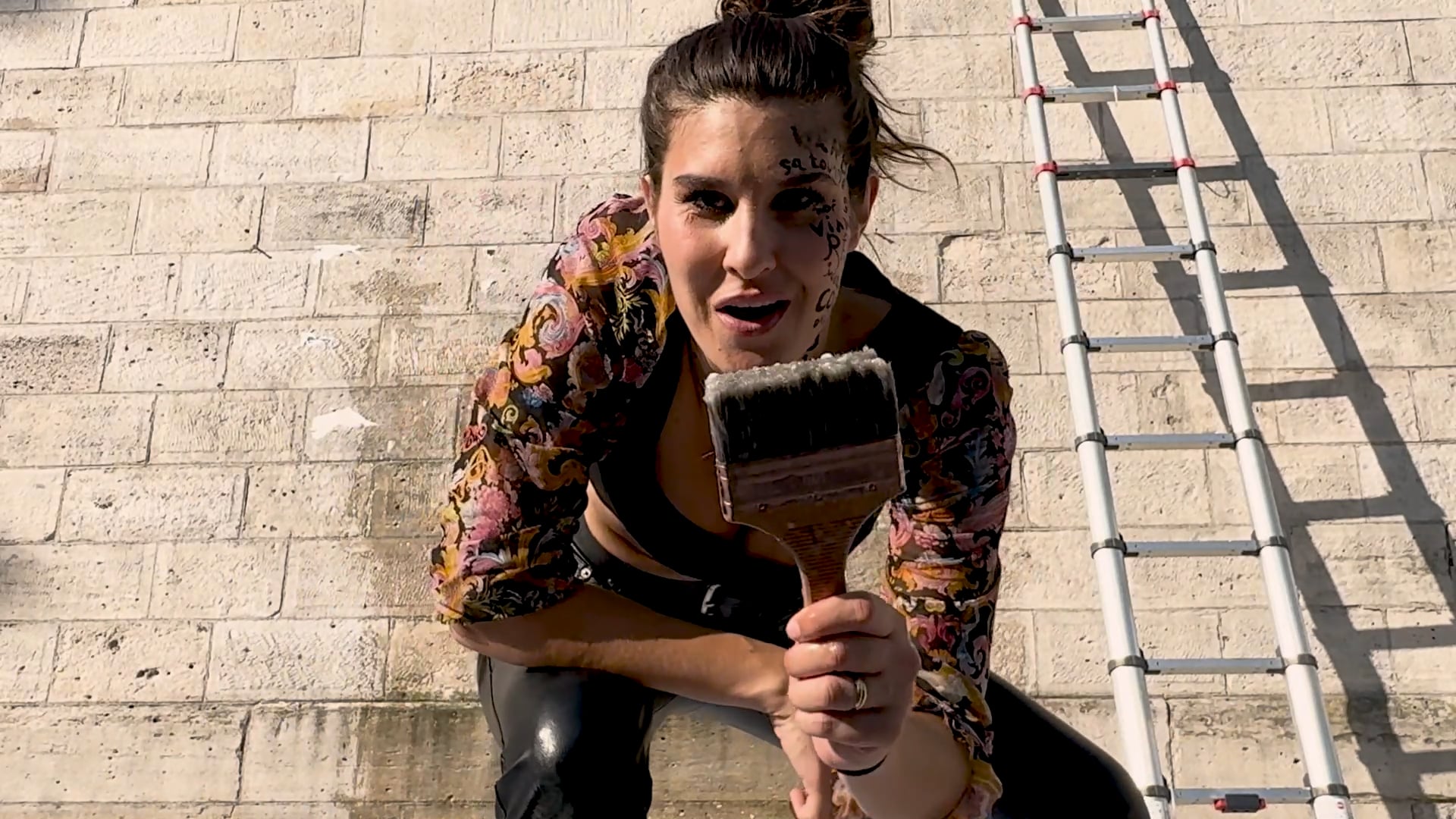 ÇA TOURNE EN MOI - sur les quais de seine