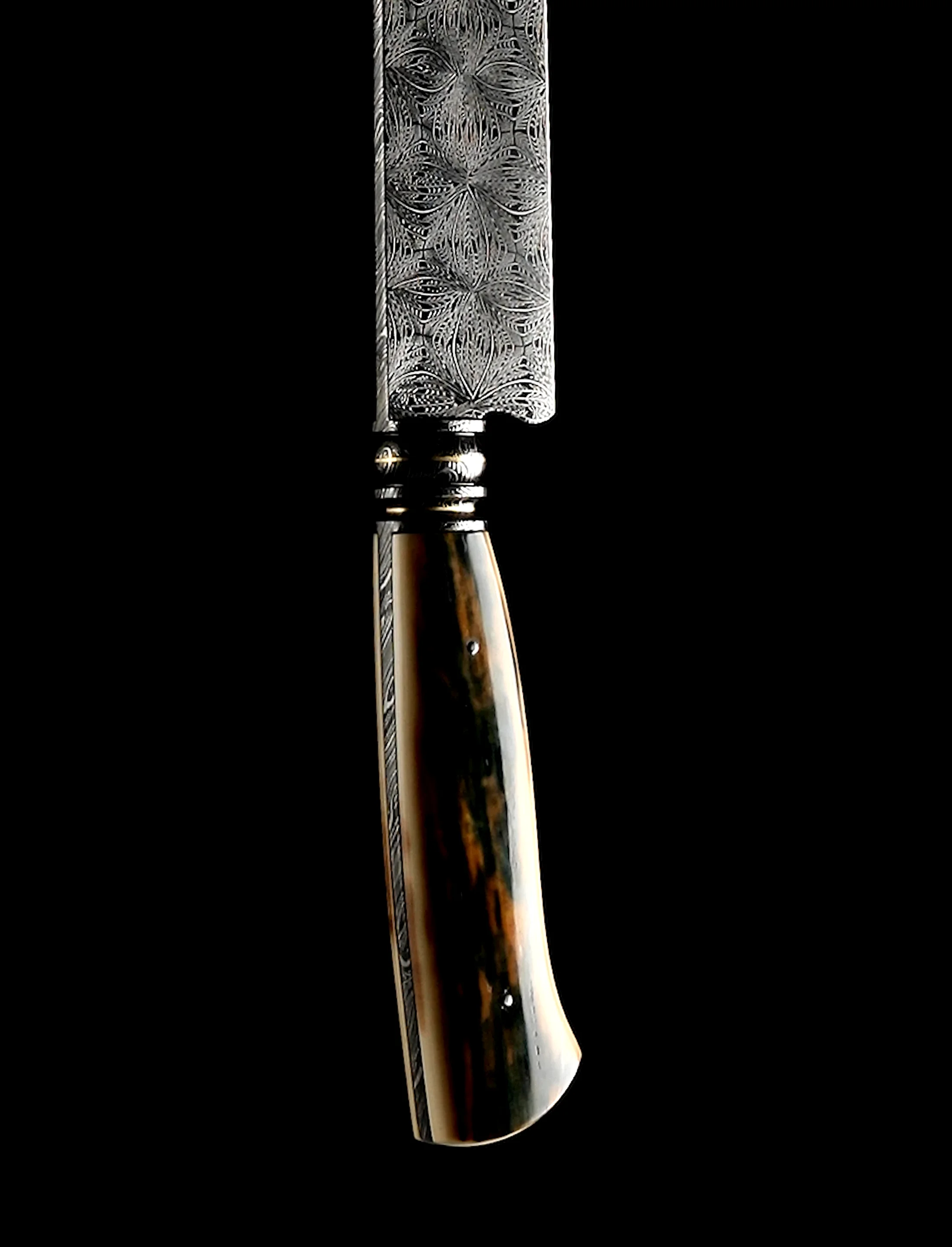 Golden Mammoth Mosaic Gaucho 244mm | Eatingtools