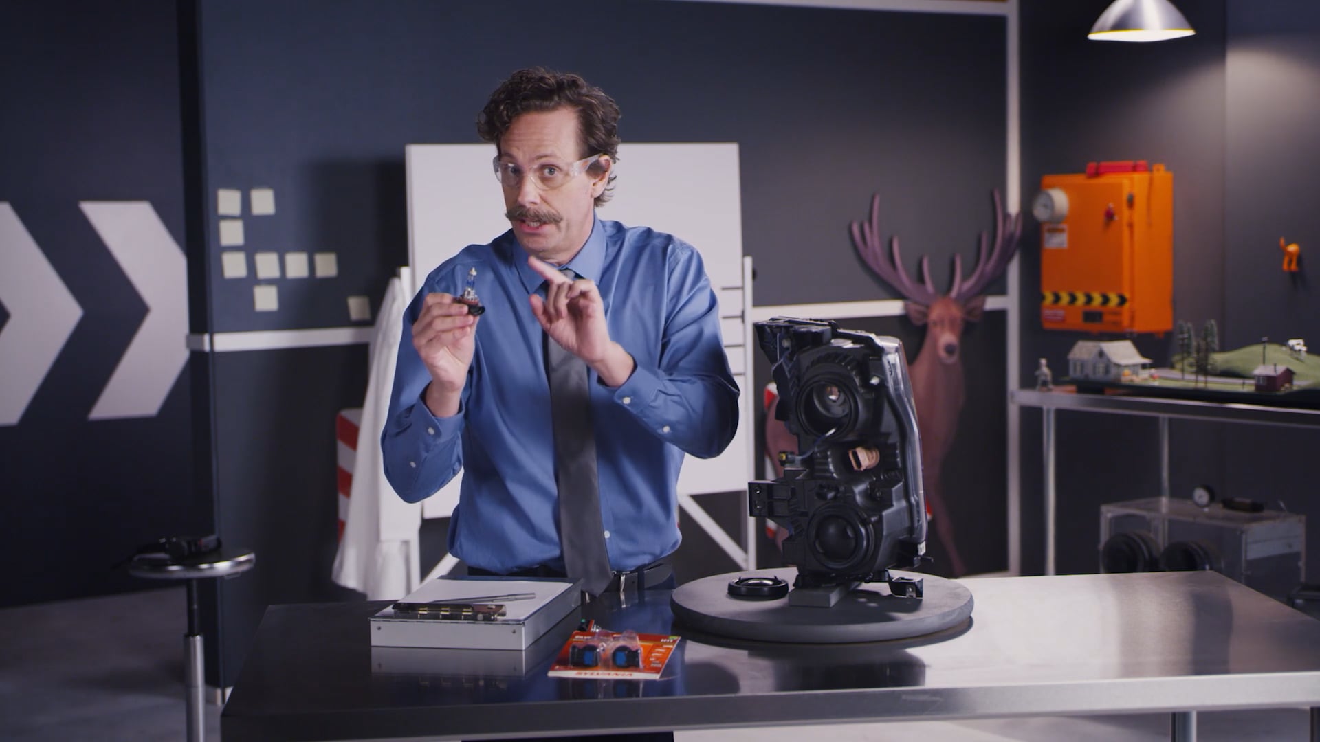 Sylvania Automotive - Changing Headlights