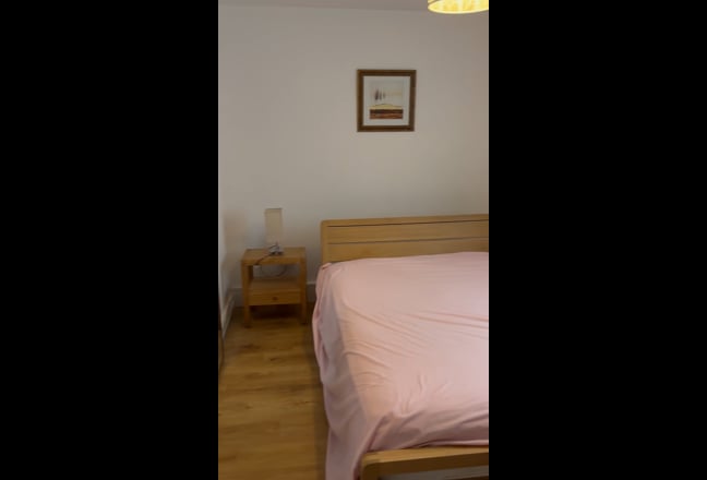Video 1: Ensuite room 