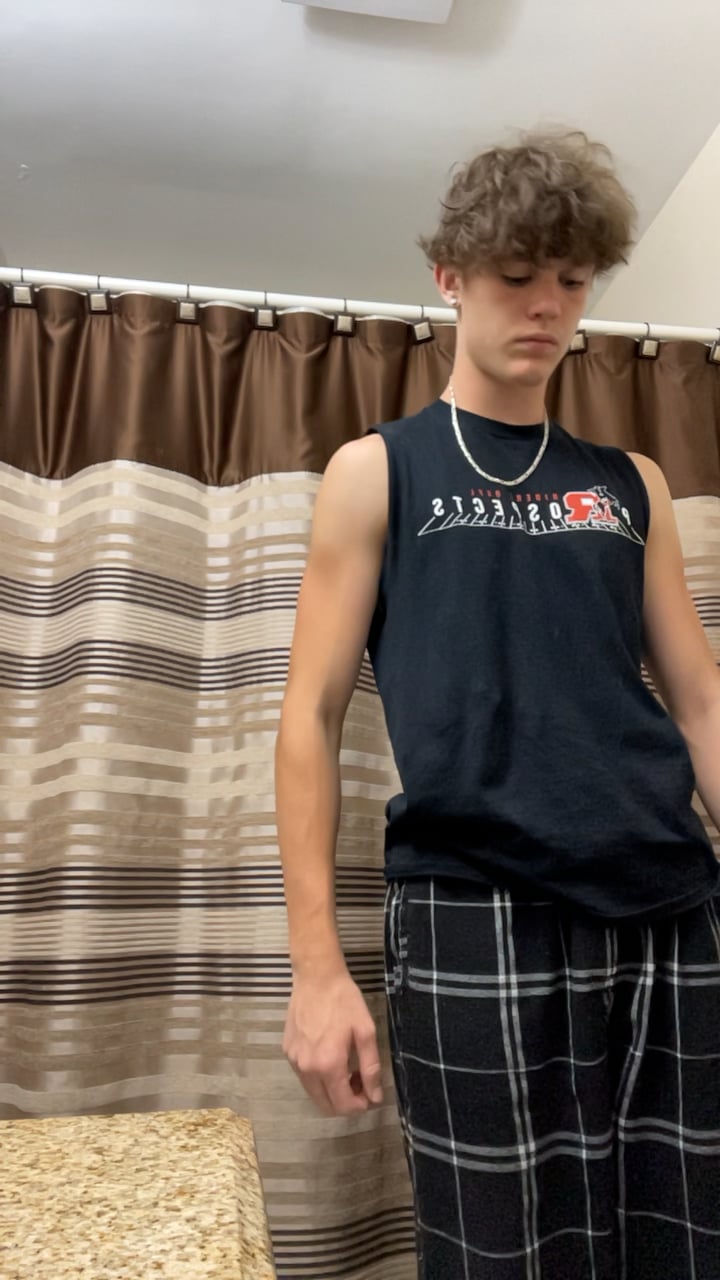 Watch ryan storey's Weight: 167.8 pounds
