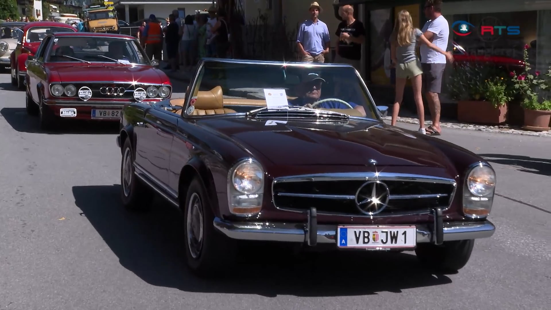 gelebte-automobilgeschichte-beim-oldtimertreffen-in-st-koloman