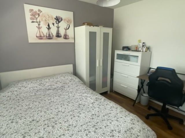 Double Room in professional house share Main Photo